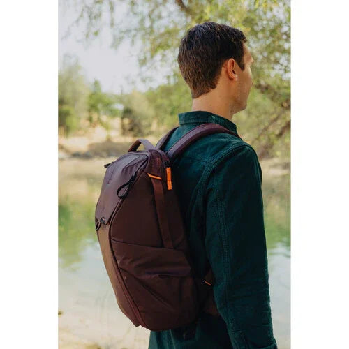 Peak Design Everyday Backpack v3 (20L, Eclipse) at PROCAM | procam.com