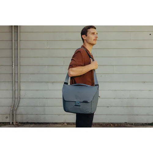 Peak Design Everyday Messenger v3 (13L, Ocean) at PROCAM | procam.com