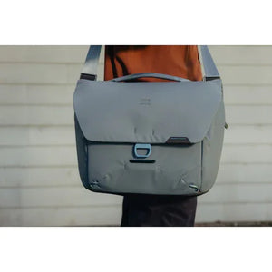 Peak Design Everyday Messenger v3 (13L, Ocean) at PROCAM | procam.com