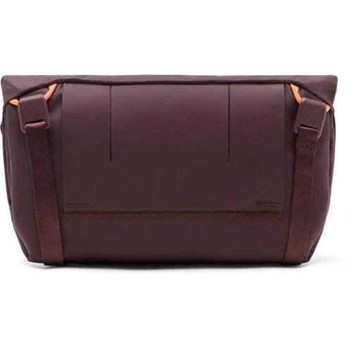 Peak Design Field Pouch v3 (Eclipse) at PROCAM | procam.com