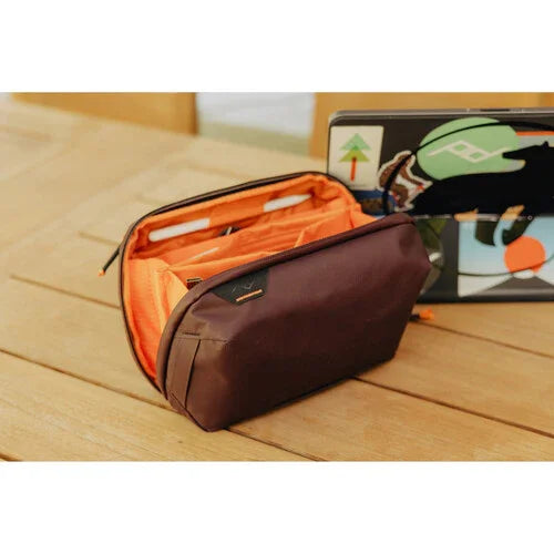 Peak Design Tech Pouch v3 (Eclipse) at PROCAM | procam.com