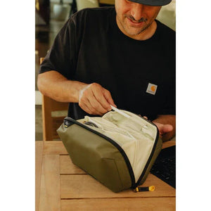 Peak Design Tech Pouch v3 (Kelp) at PROCAM | procam.com