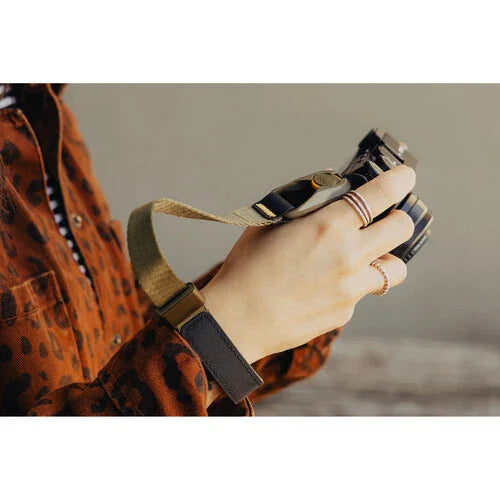 Peak Design Cuff Wrist Strap (Kelp) at PROCAM | procam.com