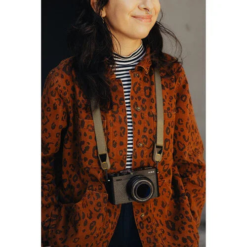 Peak Design Leash Camera Strap (Kelp) at PROCAM | procam.com