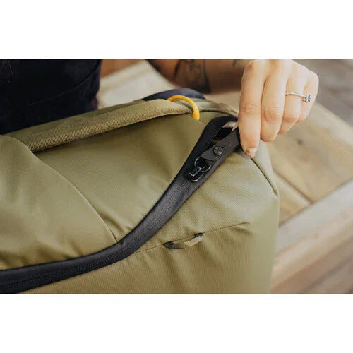 Peak Design Everyday Backpack Zip v3 (15L, Kelp) at PROCAM | procam.com