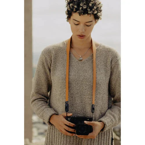 Peak Design Form Leather Camera Strap (Amber) at PROCAM | procam.com