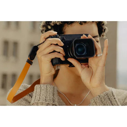 Peak Design Form Leather Camera Strap (Amber) at PROCAM | procam.com