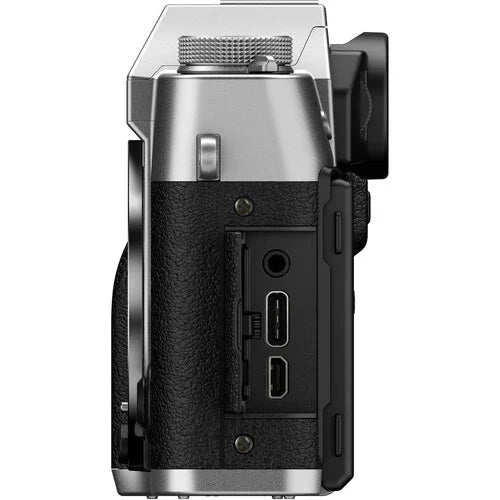 FUJIFILM X-T30 III Mirrorless Digital Camera with XC 13-33mm f/3.5-6.3 OIS Lens Kit (Silver) at PROCAM | procam.com