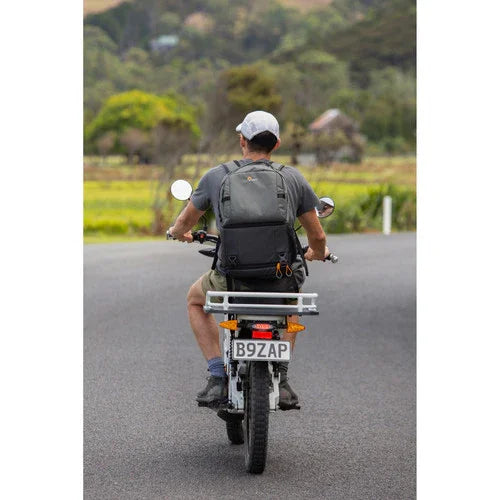 Lowepro Fastpack BP 250 AW III (Gray) at PROCAM | procam.com