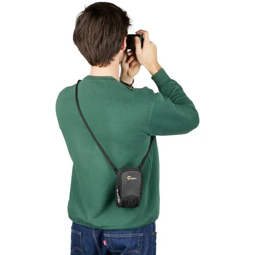 Lowepro Adventura CS 20 III Camera Pouch (Black) at PROCAM | procam.com