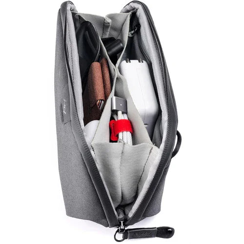 Peak Design Tech Small Pouch (Charcoal) at PROCAM | procam.com