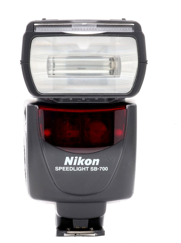 * USED * Nikon Speedlight SB-700 Flash