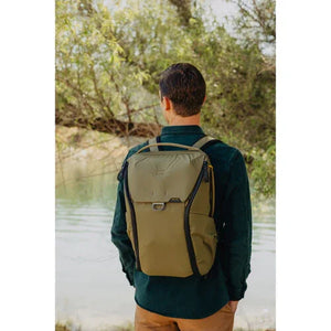 Peak Design Everyday Backpack v3 (20L, Kelp) at PROCAM | procam.com