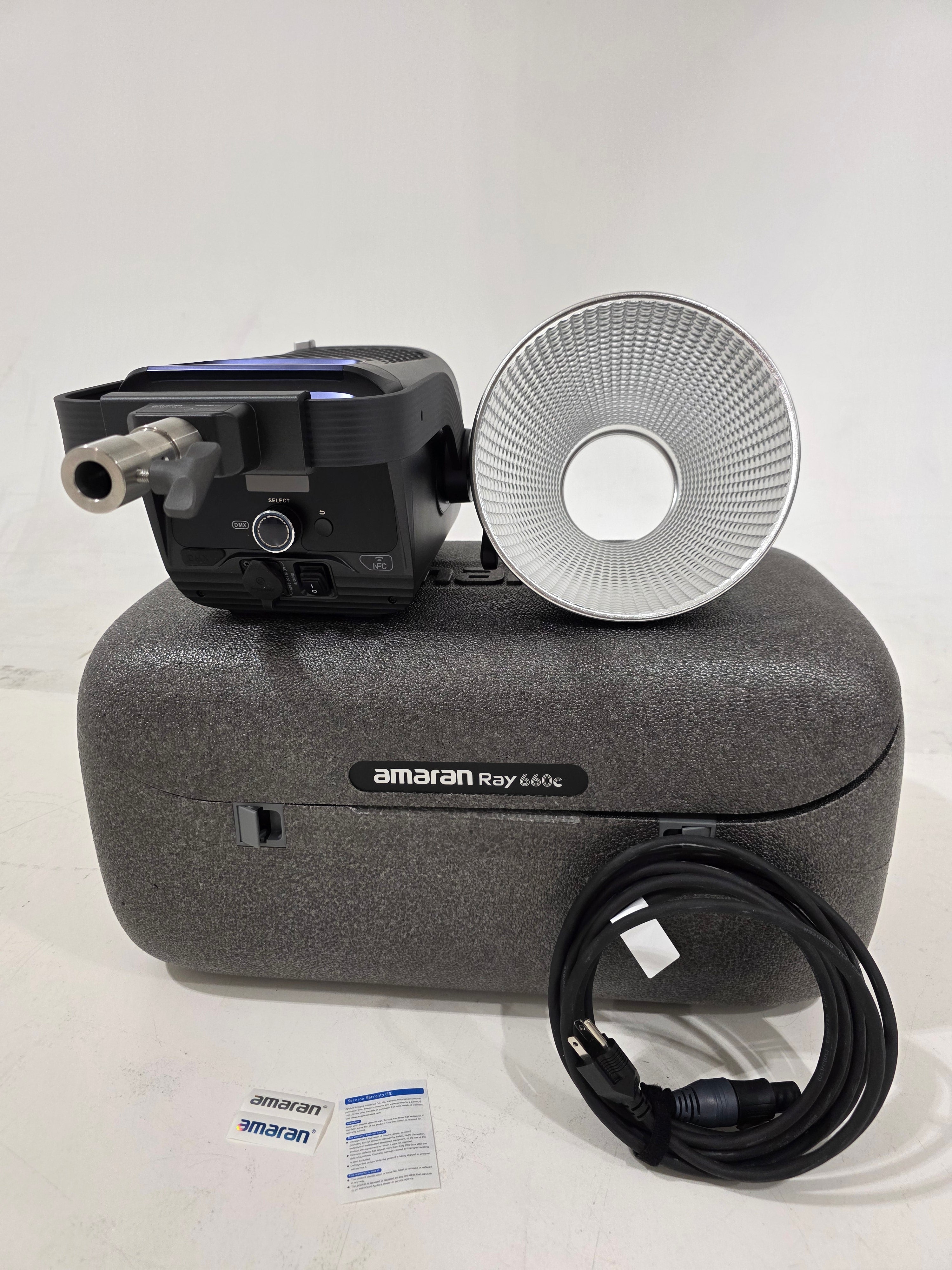 * OPEN BOX GOOD * amaran Ray 660c RGB LED Monolight