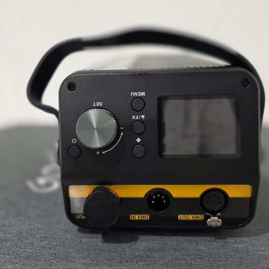 * OPEN BOX GOOD * Godox Knowled M600D Daylight LED Light