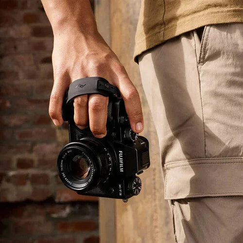 Peak Design Micro Clutch Strap (L-Plate) at PROCAM | procam.com