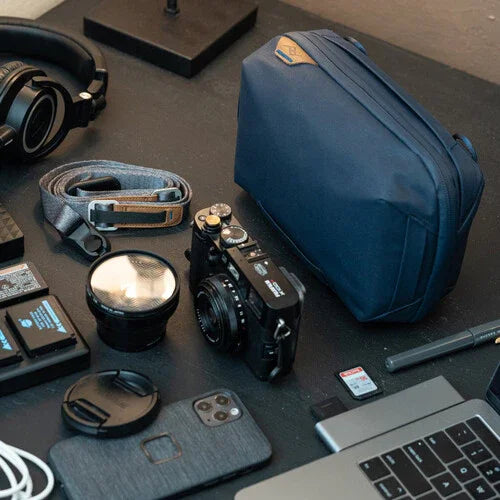 Peak Design Tech Pouch (Midnight, 2L) at PROCAM | procam.com