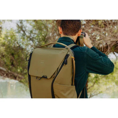 Peak Design Everyday Backpack v3 (30L, Kelp) at PROCAM | procam.com