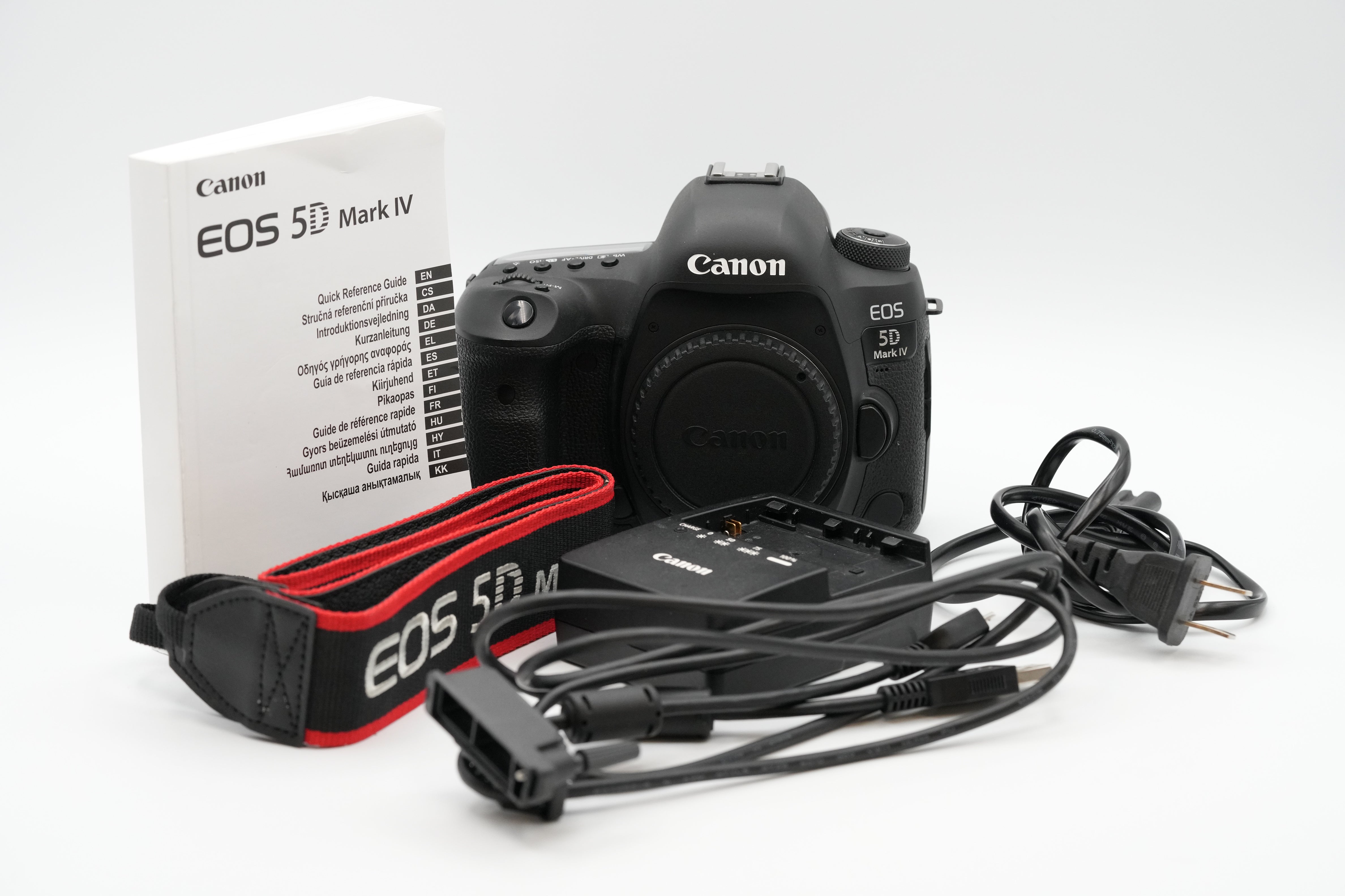 * USED * Canon EOS 5D Mark IV DSLR Camera