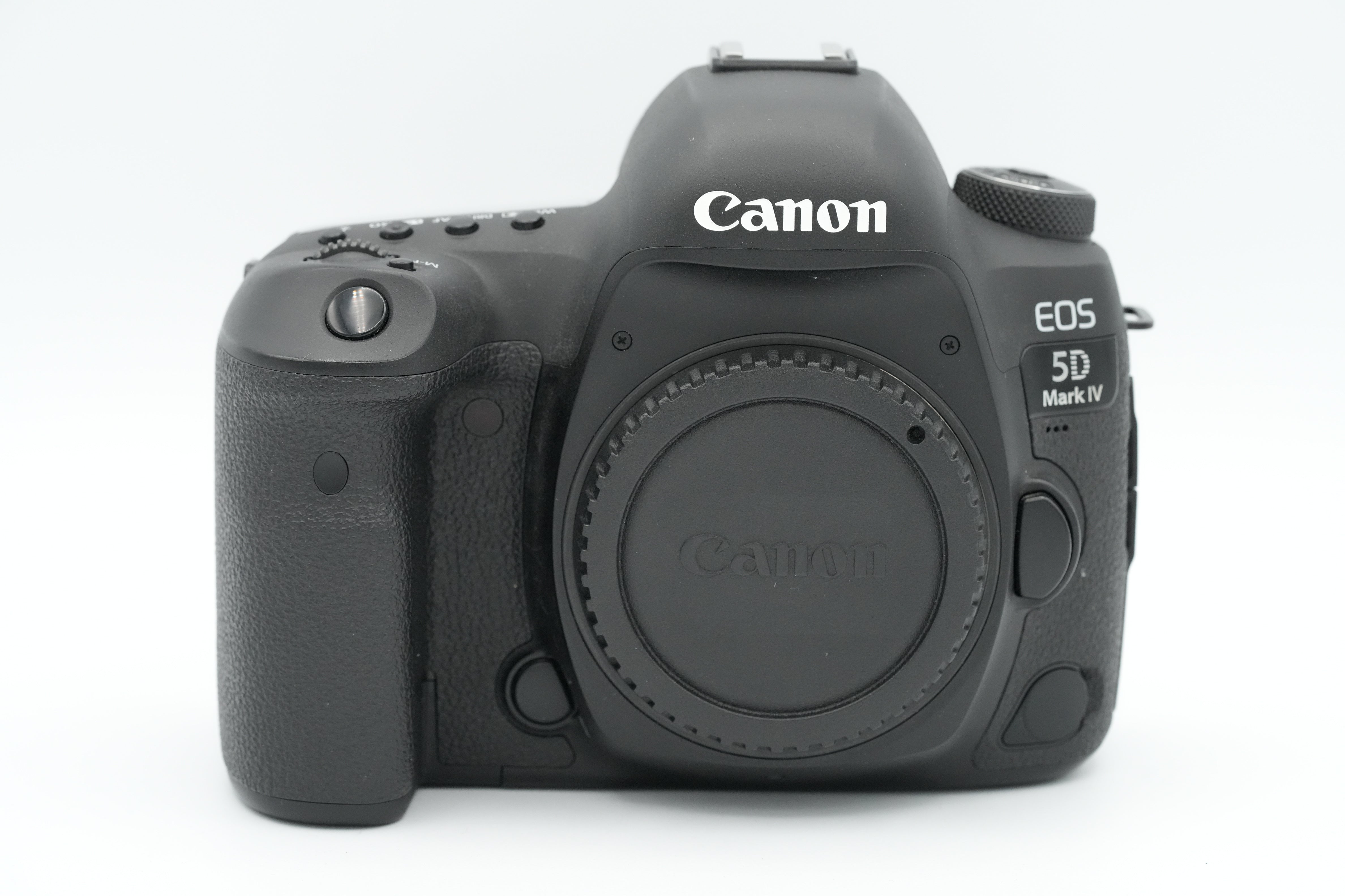 * USED * Canon EOS 5D Mark IV DSLR Camera