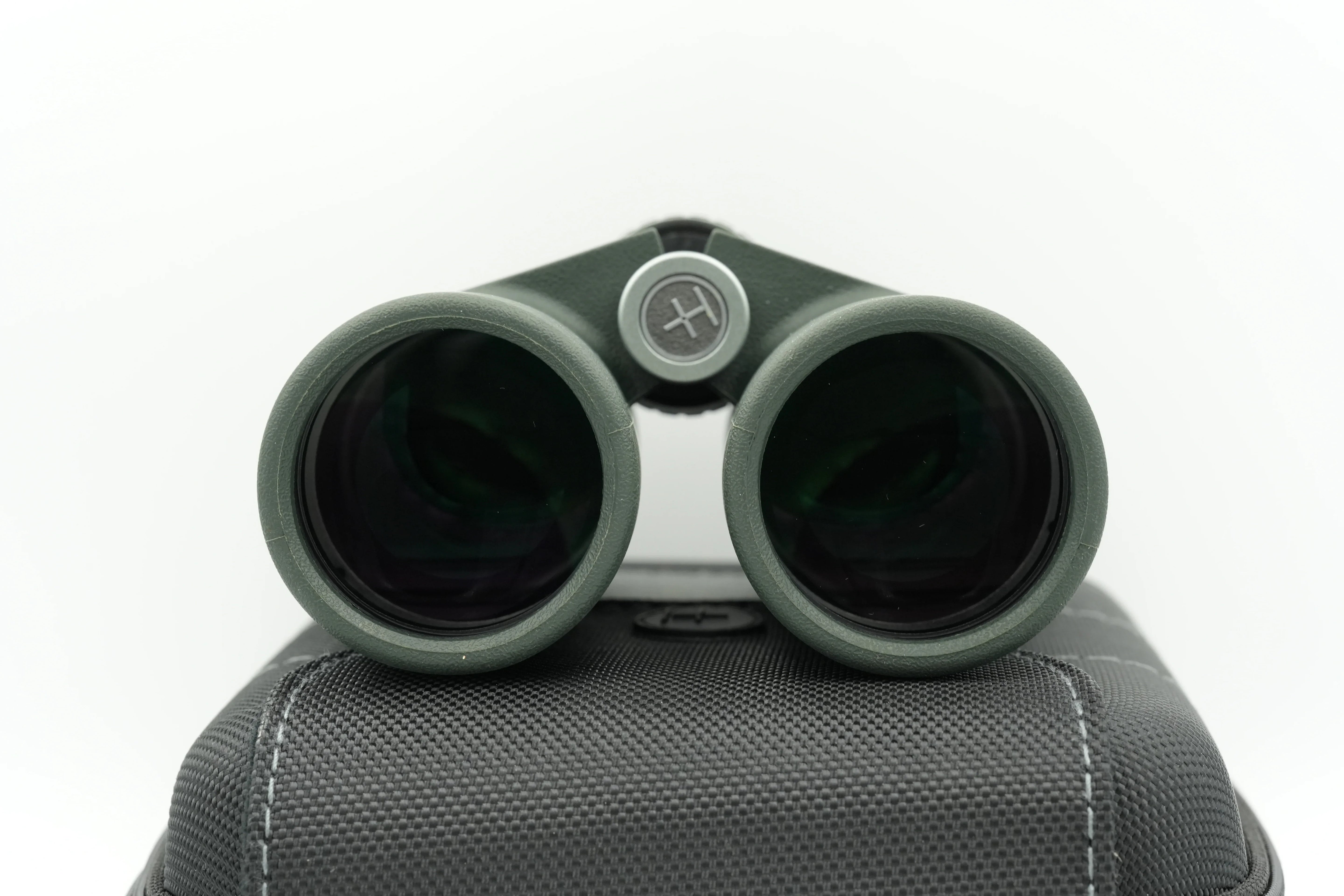 * DEMO * Hawke Sport Optics 10x42 Frontier ED X Binoculars (Green) at PROCAM | procam.com