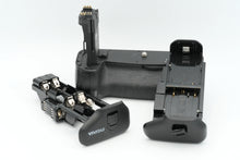 * USED * Vivitar Battery grip for Canon 70D/80D