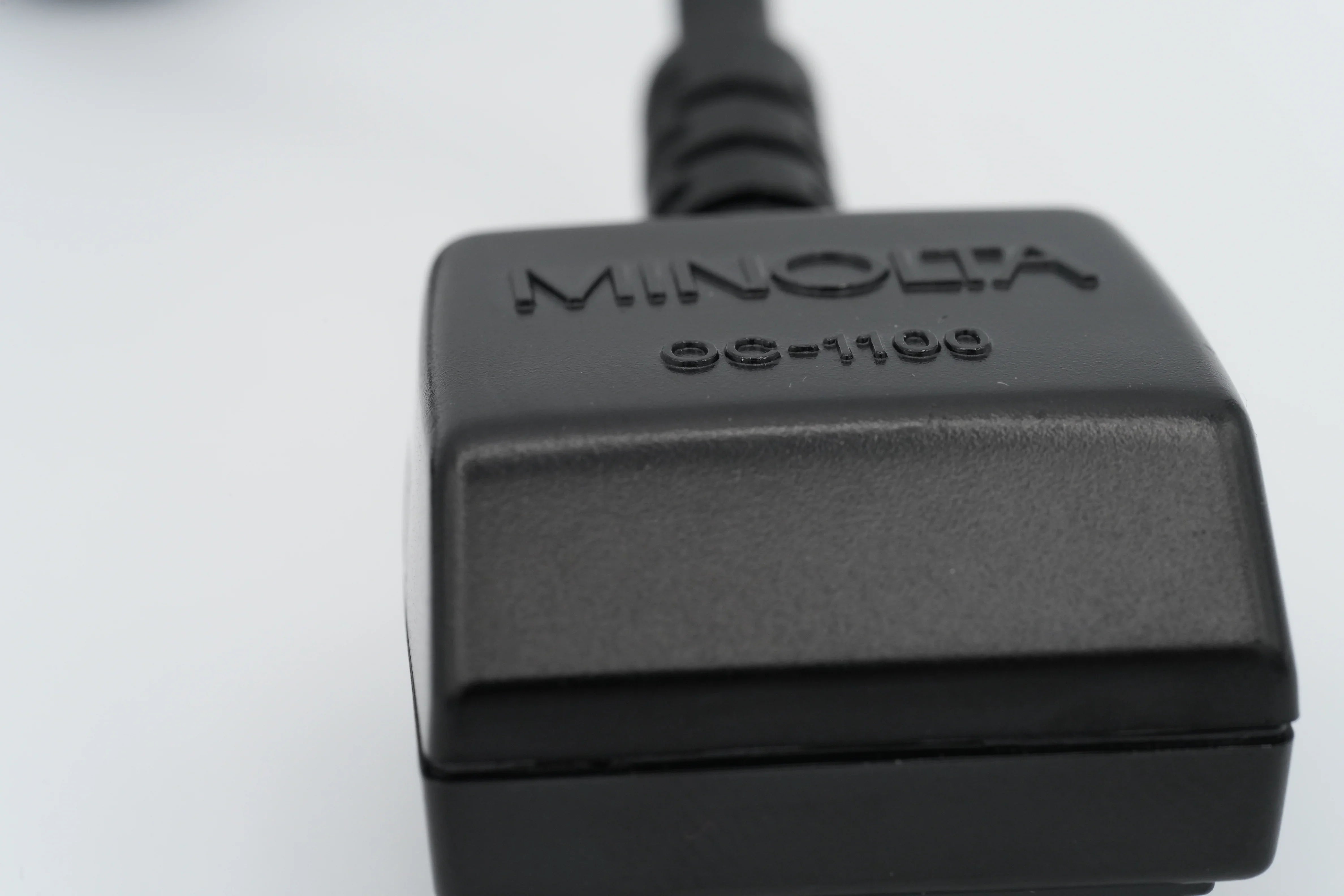 * USED * Minolta Off-Camera Cable OC-1100 at PROCAM | procam.com
