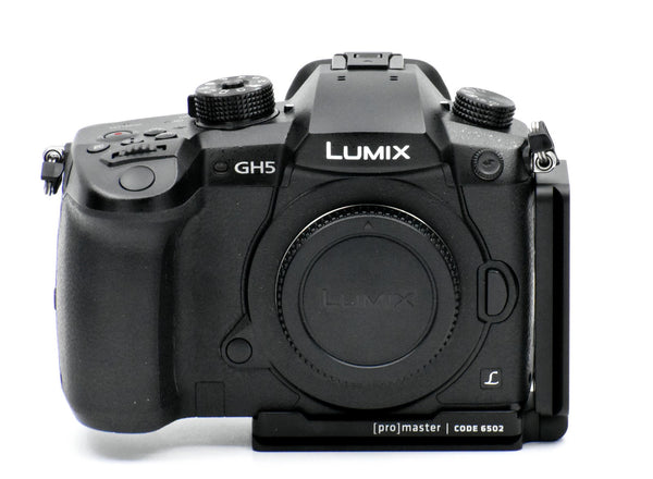 *** USED *** Panasonic Lumix GH5 ( Body Only)