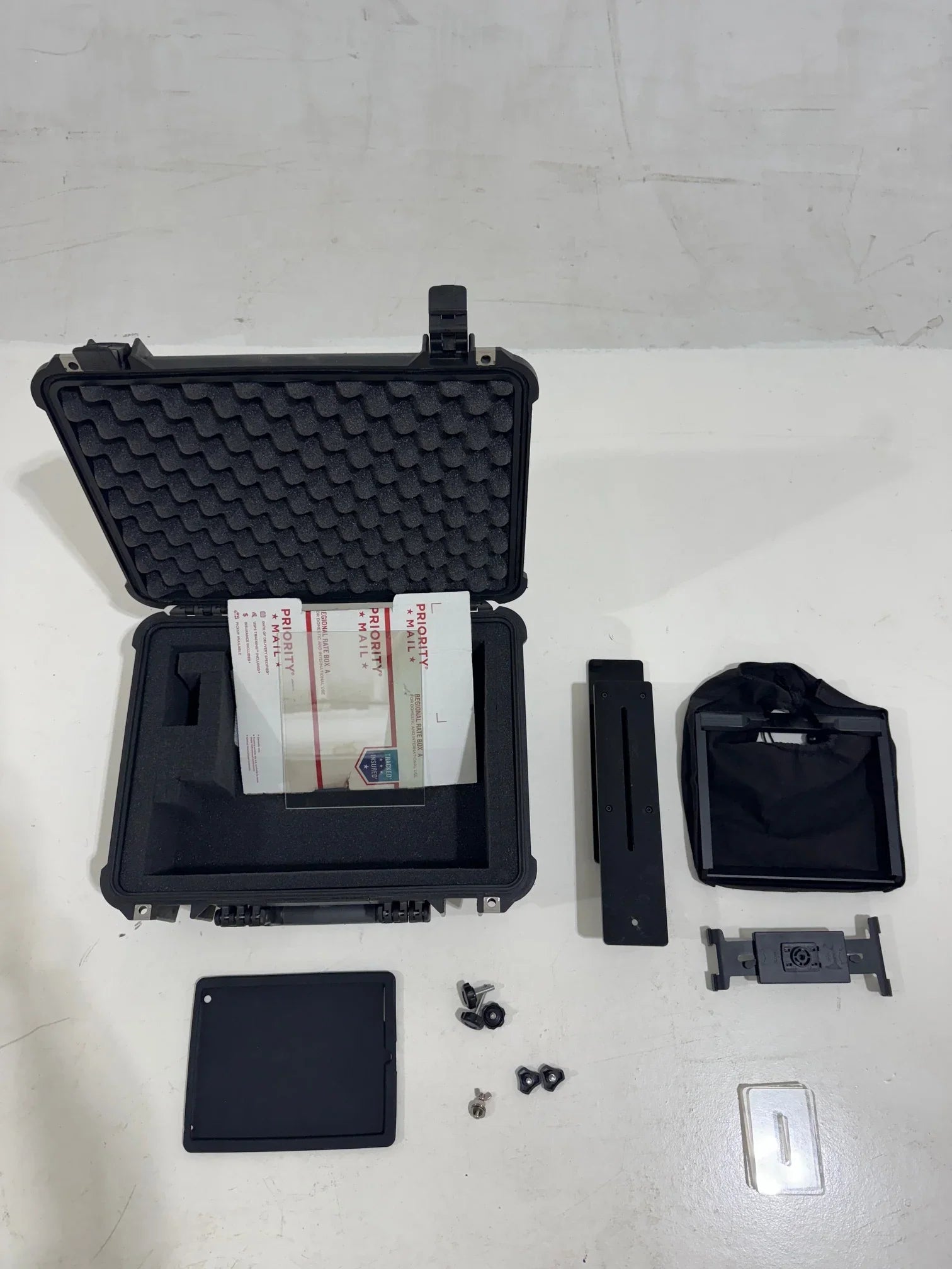 * USED * Universal iPad/Tablet Teleprompter Kit with Pelican Case at PROCAM | procam.com