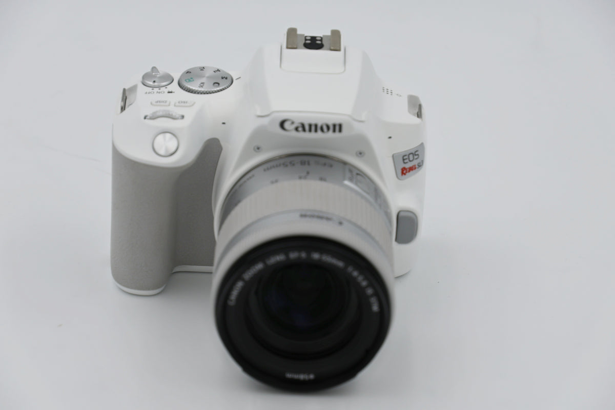 * USED * Canon EOS Rebel SL3 White w/ EFS 18-55mm f/4-5.6 IS STM