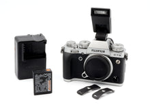 * USED * Fujifilm X-T3 Mirrorless Camera (Silver) SHUTTER 27 (Body Only) with Fujifilm EF-X8 Shoe Mount Flash