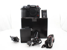 * USED * Panasonic Lumix DC-GH6 Body Only Boxed SHUTTER 433138