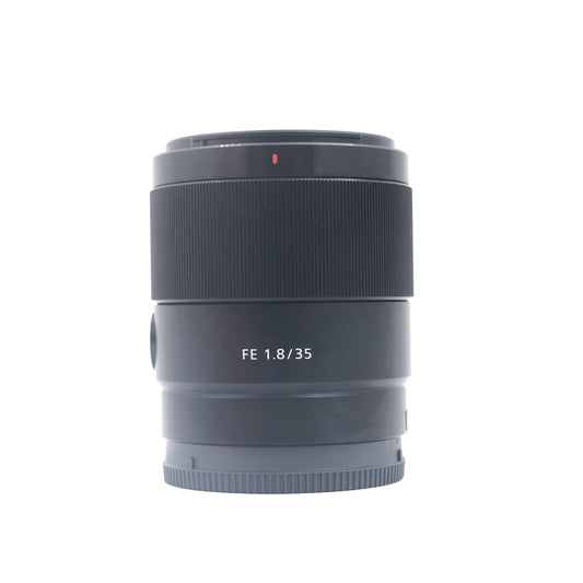 * USED * Sony FE 35mm f/1.8 Lens Boxed
