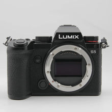 * OPEN BOX EXCELLENT * Panasonic Lumix DC-S5 Mirrorless Digital Camera (Body Only)
