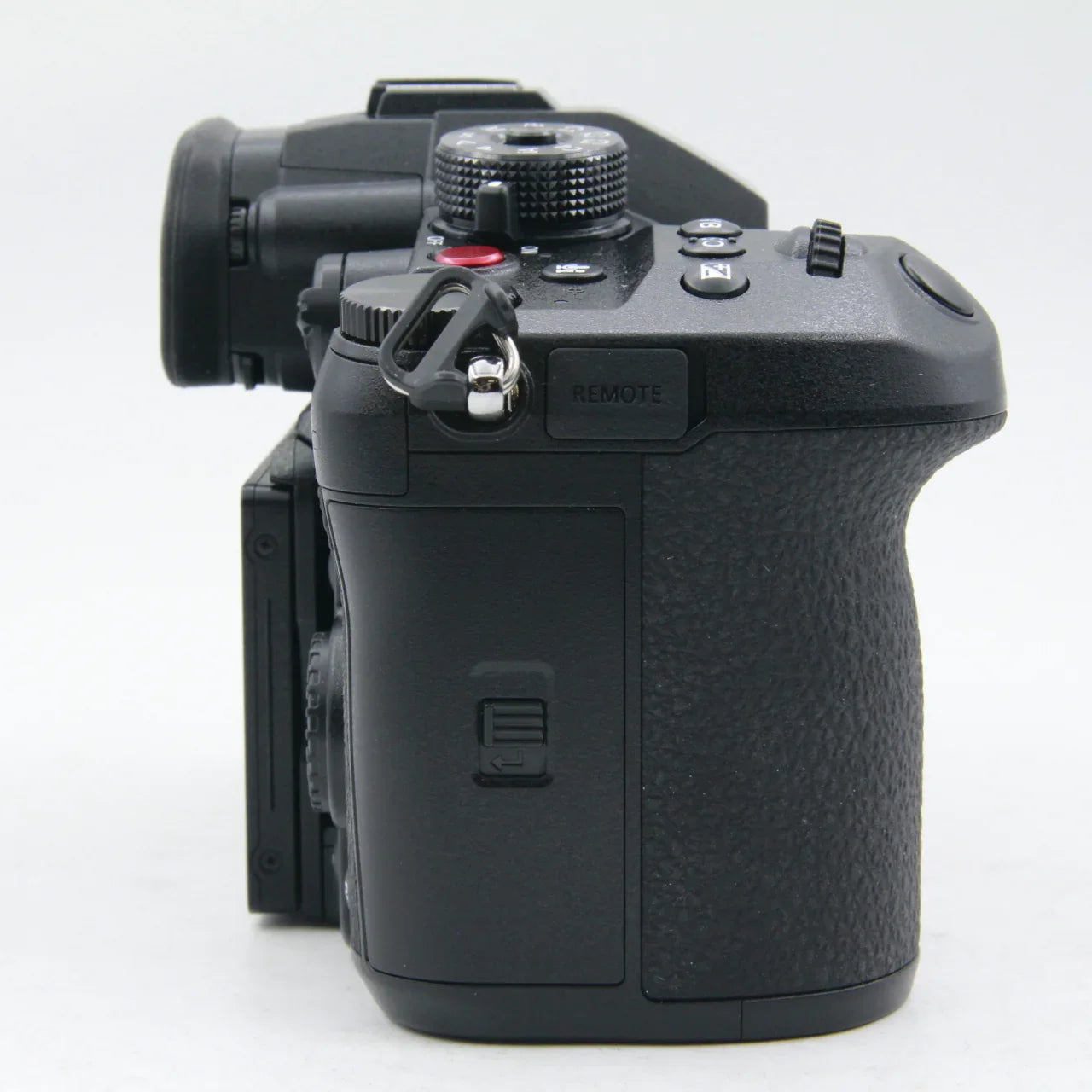 * OPEN BOX EXCELLENT * Panasonic Lumix GH6 Mirrorless Camera with 12-60mm f/2.8-4.0 Leica Lens at PROCAM | procam.com