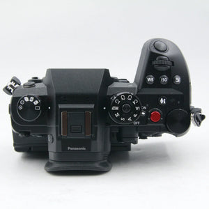 * OPEN BOX EXCELLENT * Panasonic Lumix GH6 Mirrorless Camera with 12-60mm f/2.8-4.0 Leica Lens at PROCAM | procam.com