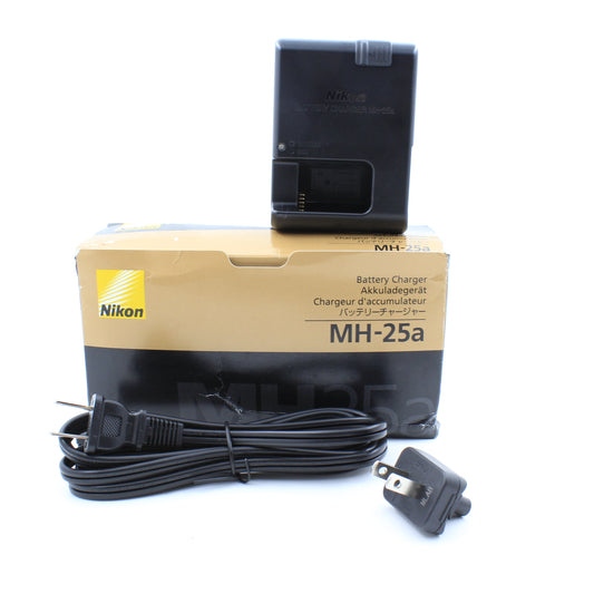 * OPEN BOX EXCELLENT * Nikon MH-25A Battery Charger for EN-EL15 & EN-EL15a/b/c Batteries