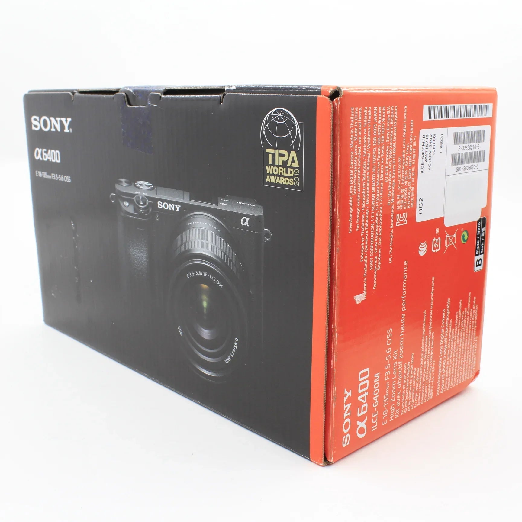 * OPEN BOX FAIR * Sony a6400 Mirrorless Digital Camera with E 18-135mm f/3.5-5.6 OSS Lens at PROCAM | procam.com