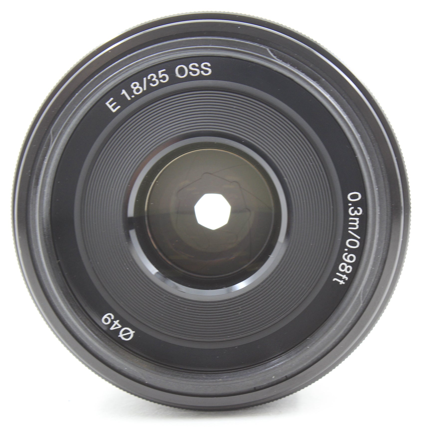 【kuma】SONY E 35mm F1.8 OSS レンズ Sony E 35mm F1.8 OSS Review | PCMag