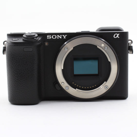 * USED * Sony a6300 Body with Zeiss 16-70mm f/4 ZA OSS T* Lens SHUTTER 7800