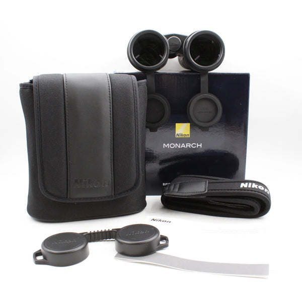 * OPEN BOX EXCELLENT * Nikon 8x42 Monarch M5 Binoculars