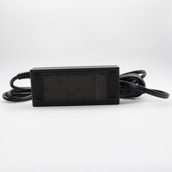 *** USED *** GEN Energy 16.8V/3.5A Portable V-Mount Charger for G-B100 Series Battery