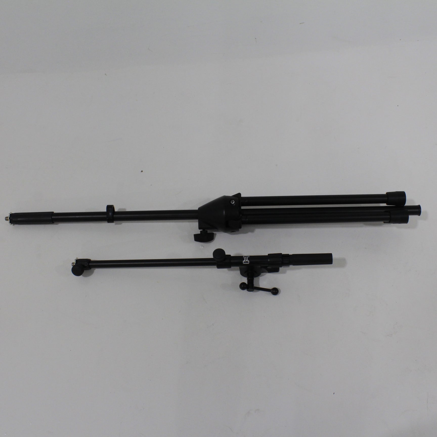 * OPEN BOX GOOD * Hosa Microphone Stand with Boom (Black)