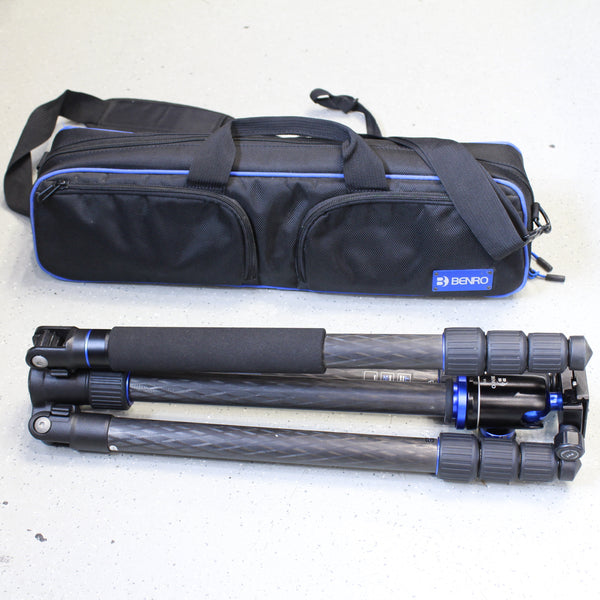 *** USED *** Benro FTA28C Travel Angel Mg-Carbon Fiber Tripod w/Case & V1E Ball Head