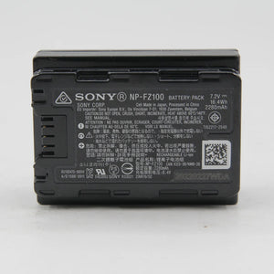 * OPEN BOX EXCELLENT * Sony Alpha a7C Mirrorless Digital Camera with FE 28-60mm f/4-5.6 Lens (Silver) at PROCAM | procam.com