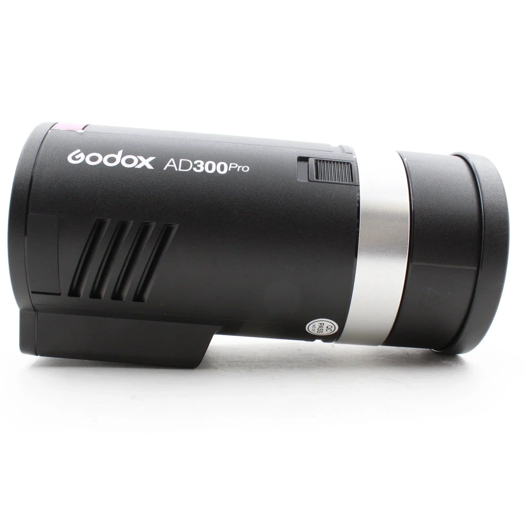 * DEMO * Godox AD300pro Outdoor Flash at PROCAM | procam.com