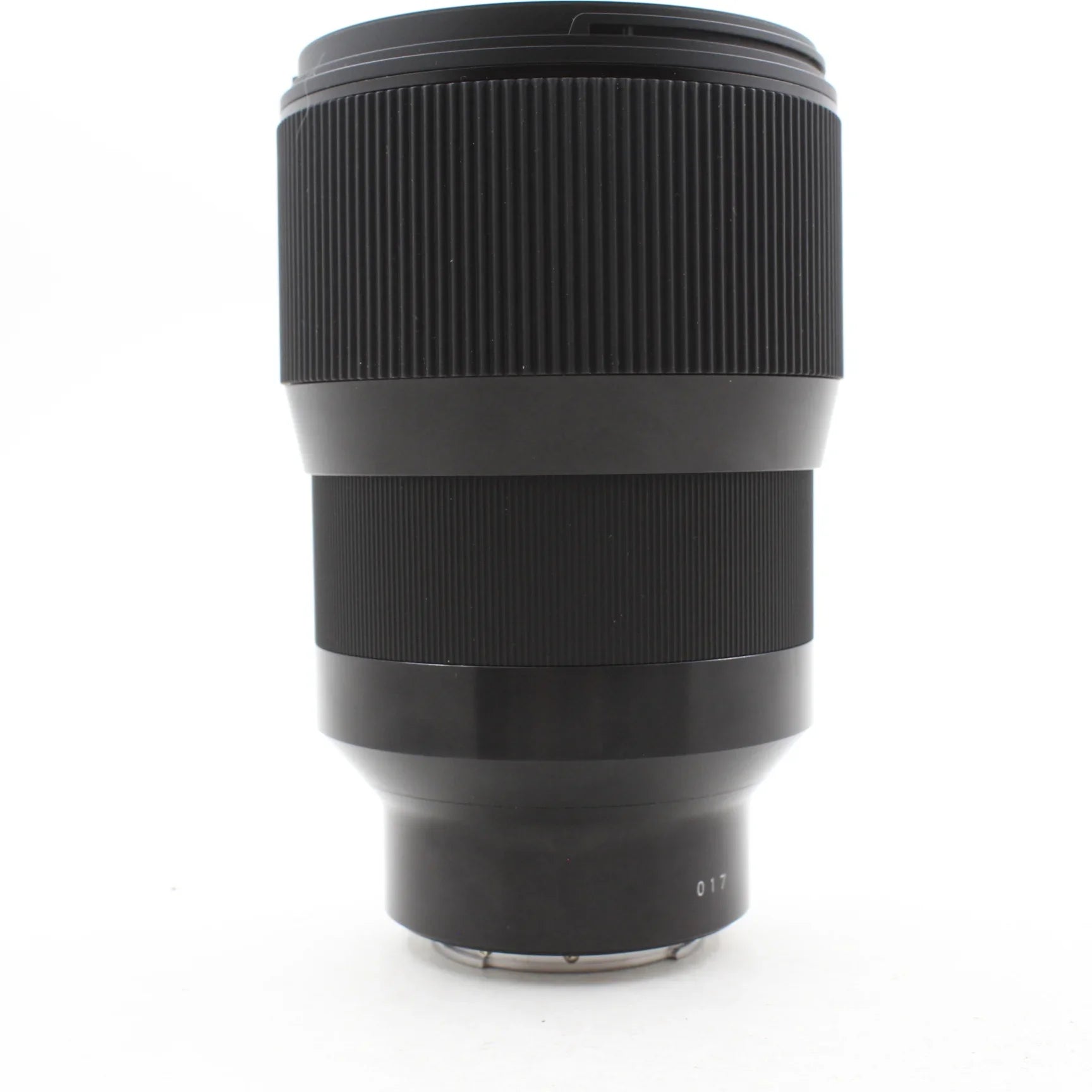 * OPEN BOX EXCELLENT * Sigma 135mm f/1.8 DG HSM ART Lens for Sony E at PROCAM | procam.com