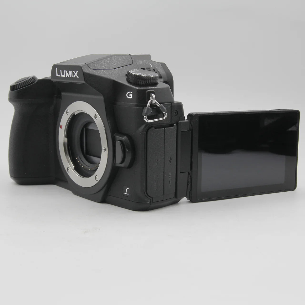 * OPEN BOX EXCELLENT * Panasonic Lumix DMC-G85 Mirrorless Micro Four Thirds Digital Camera with 12-60mm Lens at PROCAM | procam.com