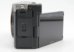 * OPEN BOX EXCELLENT * Sony Alpha a7C Mirrorless Digital Camera with FE 28-60mm f/4-5.6 Lens (Silver) at PROCAM | procam.com