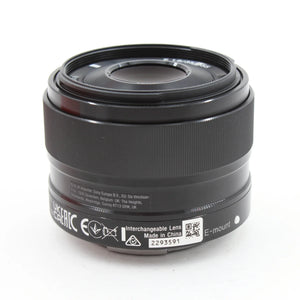 * OPEN BOX EXCELLENT * Sony E 35mm f/1.8 OSS Lens at PROCAM | procam.com